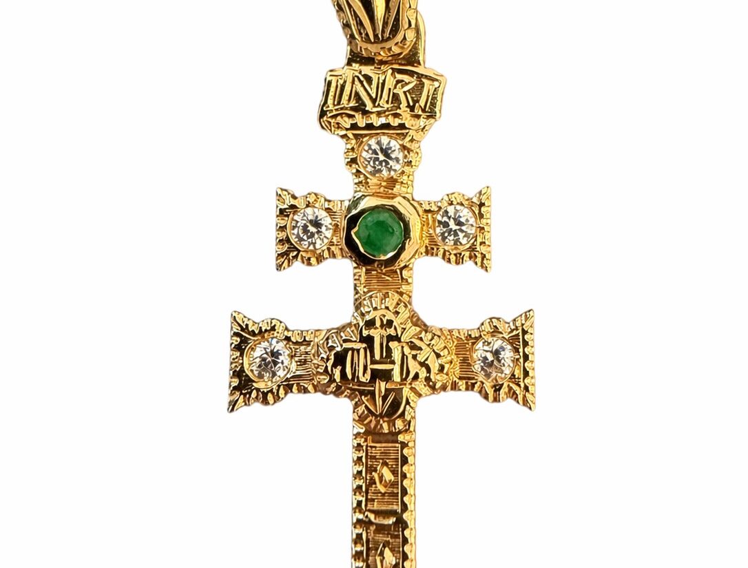 CRUZ CARAVACA ORO 18K VERDE