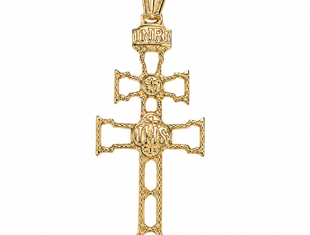 CRUZ CARAVACA ORO 18K CALADA