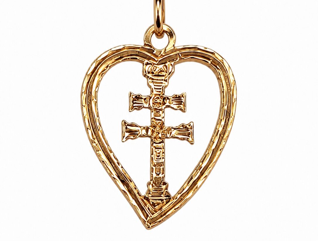 CRUZ CARAVACA ORO 18K CORAZÓN