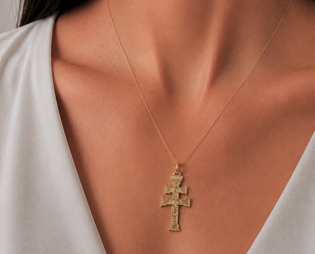 CRUZ CARAVACA ORO 18K LAMINADA