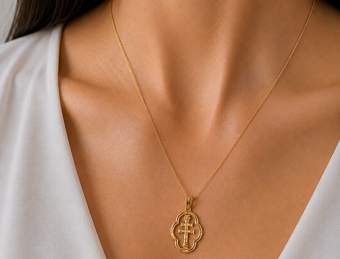 CRUZ CARAVACA ORO 18K MARCO
