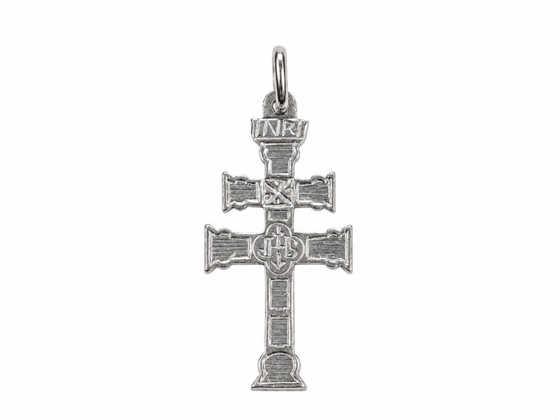 CRUZ CARAVACA ORO BLANCO 18K LISA